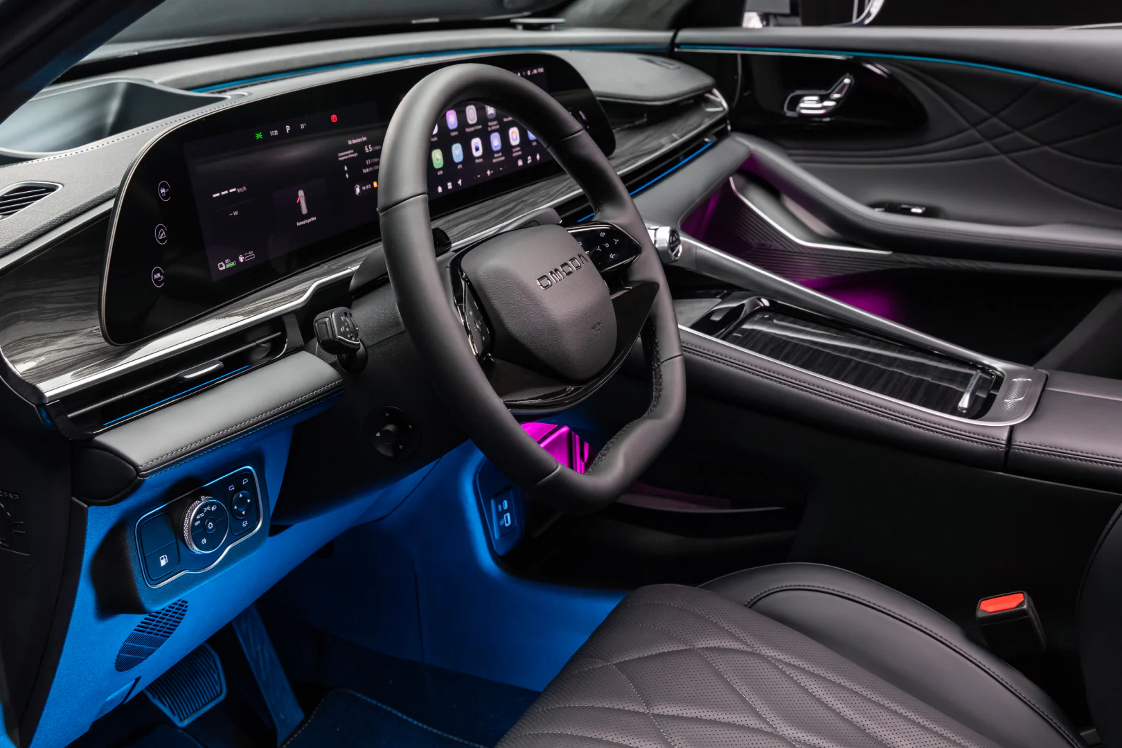 omoda9 interieur conducteur